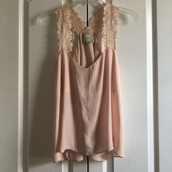 Alythea Tops - Alythea Rose Blush Lace Strap Tank Sz M